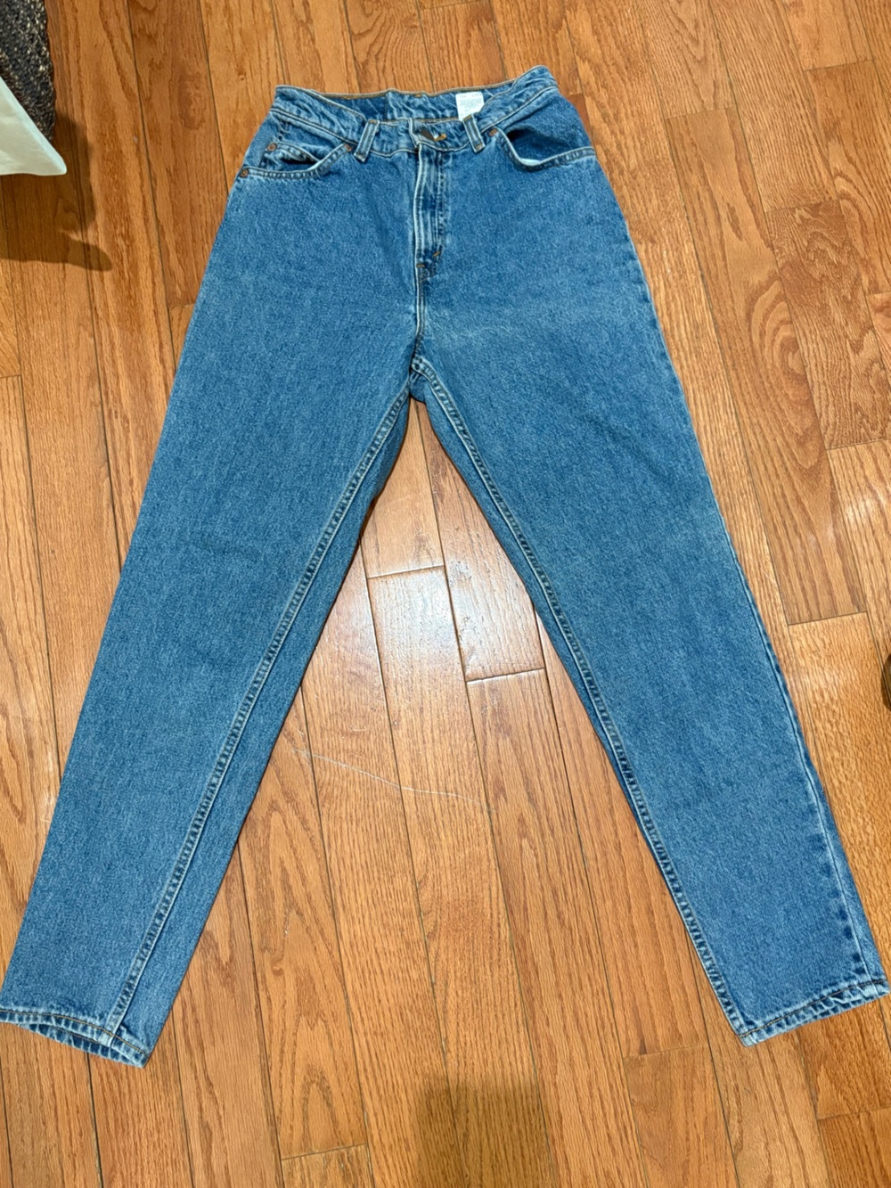 Vintage 90’s orange label made in USA Levi’s 15951, relaxed fit taper leg size 6
